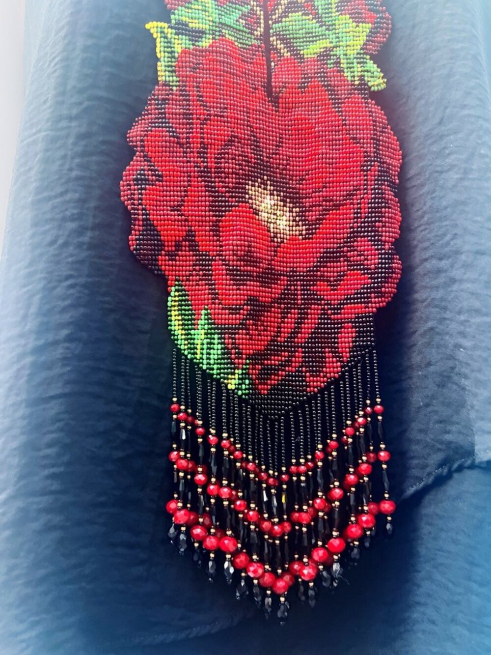 Handcrafted Beaded Necklace With Red Rose Design Black & Red Beads Elegant Flora - Picture 2 of 8